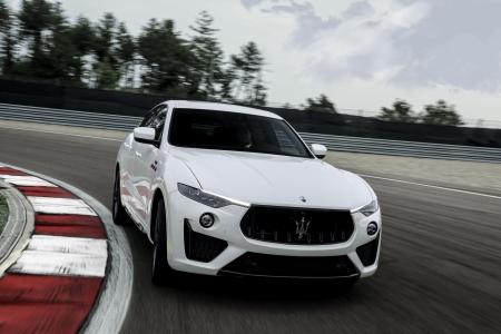 16748-MaseratiLevanteTrofeo.jpg