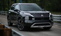 Gloednieuwe Mitsubishi Outlander PHEV uitgeroepen tot Groene Gezinsauto van het Jaar 2023 door Green Car Journal