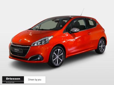 Peugeot 208 110pk Allure (Panoramadak - Navigatie - Parkeersensoren)